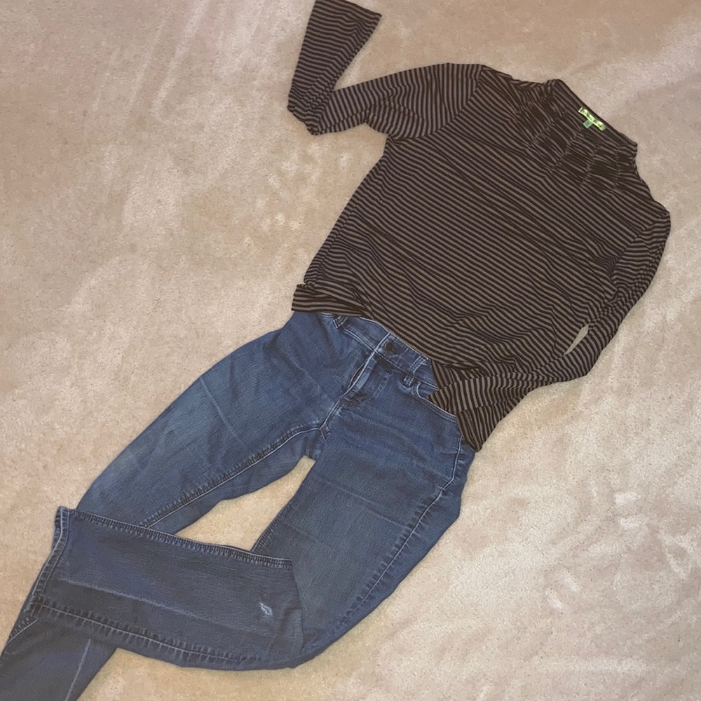 Shirt - Picture 4 of 4